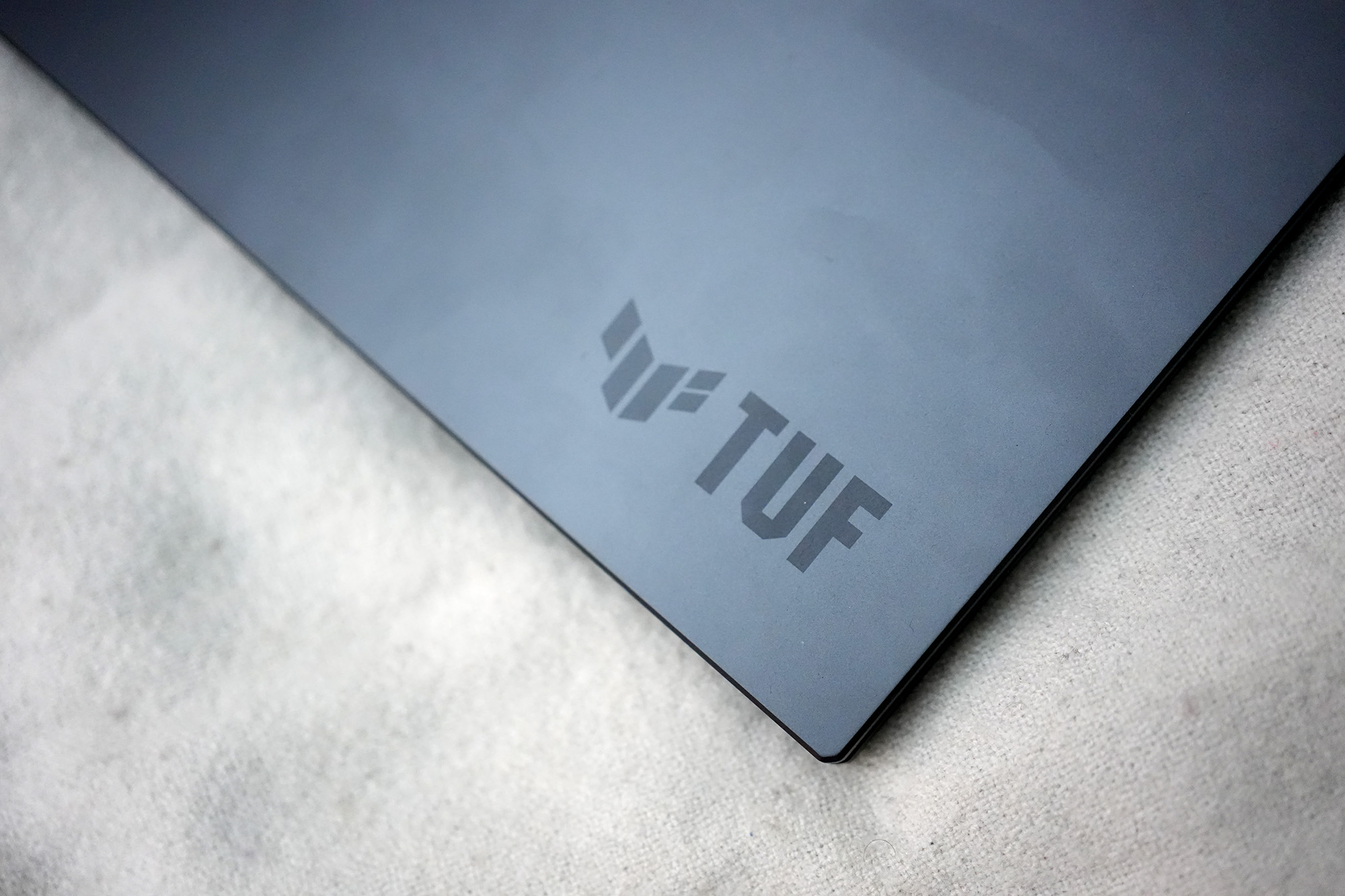 Asus TUF A16 (2025) surpreende: RTX 5050 entrega desempenho de laptops mais caros