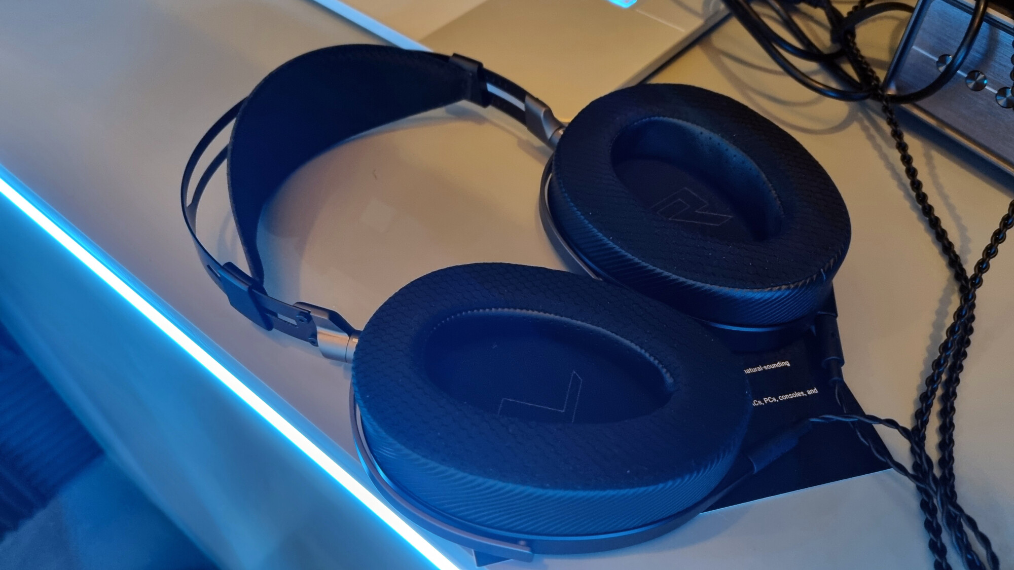 Asus ROG Kithara: headset planar que faz o grave tremer — será que compensa?